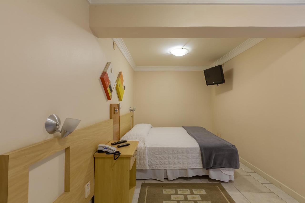 Tri Hotel Executive Criciuma Exterior photo