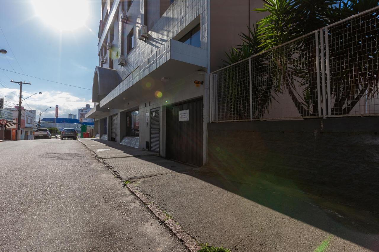 Tri Hotel Executive Criciuma Exterior photo